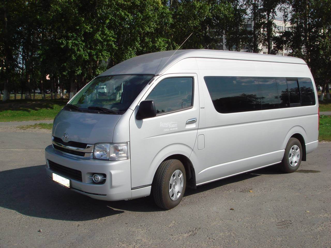 Заказать Toyota Hiace с водителем в Саранске ‐ СаранскТранс